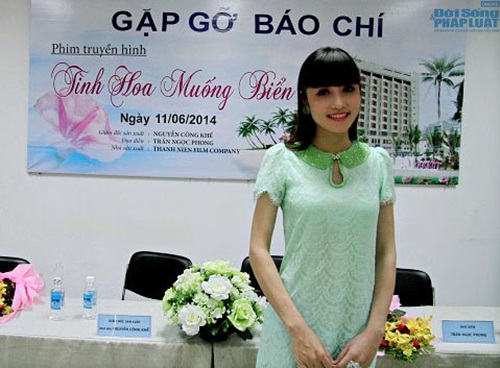 Hoa hậu Triệu Thị Hà đóng phim “Tình hoa muống biển”